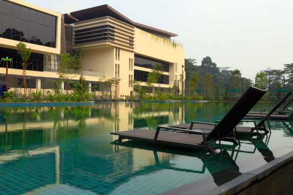 Temasek Club swimming-pool project